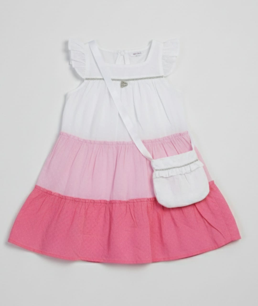 Vestido com Bolsinha Gabriela Aquarela – Delicadeza, Conforto e Brilho para Momentos Especiais