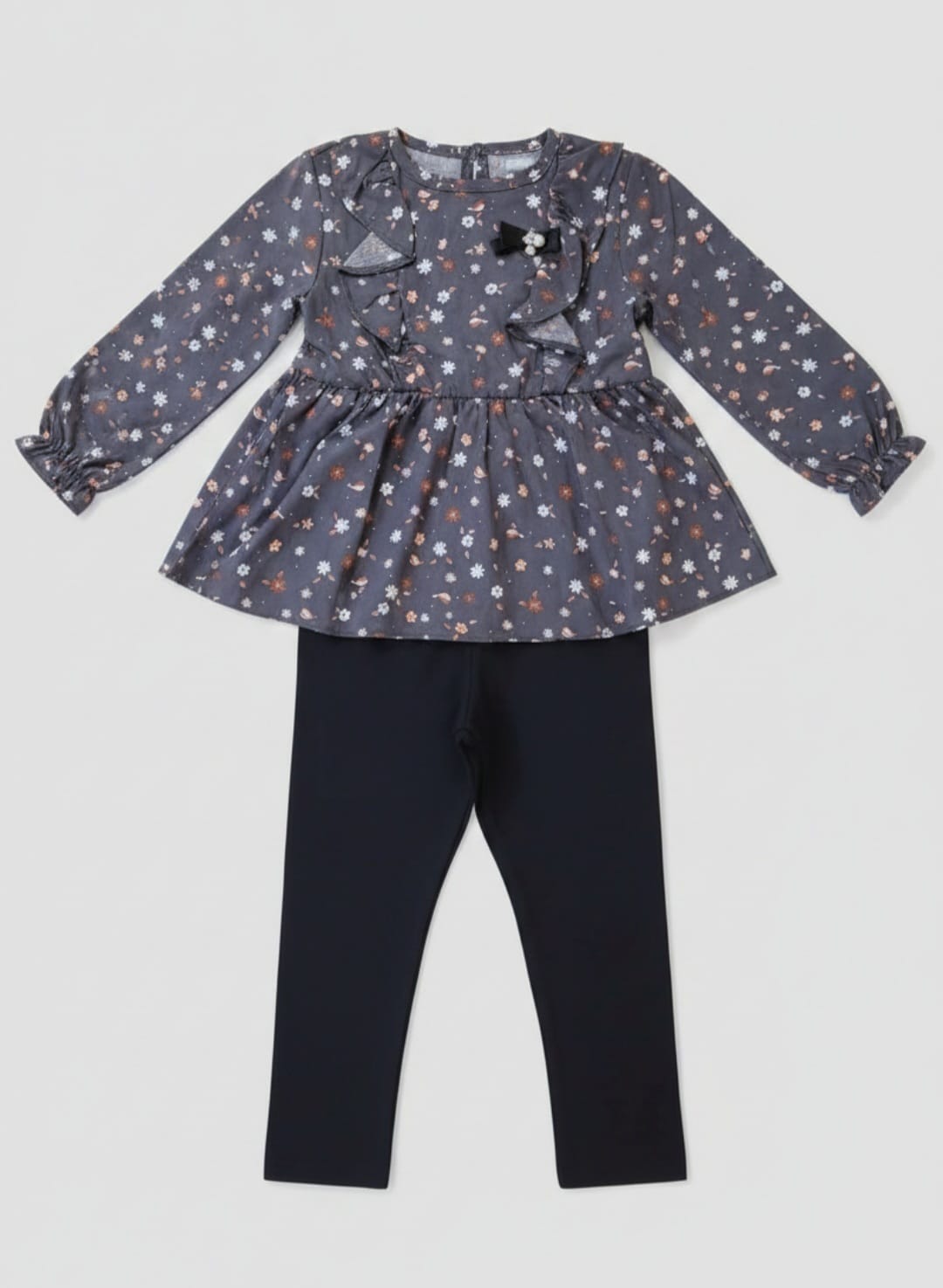Conjunto Blusa Tipo Bata e Legging Flores: Conforto, Estilo e Delicadeza para o Dia a Dia
