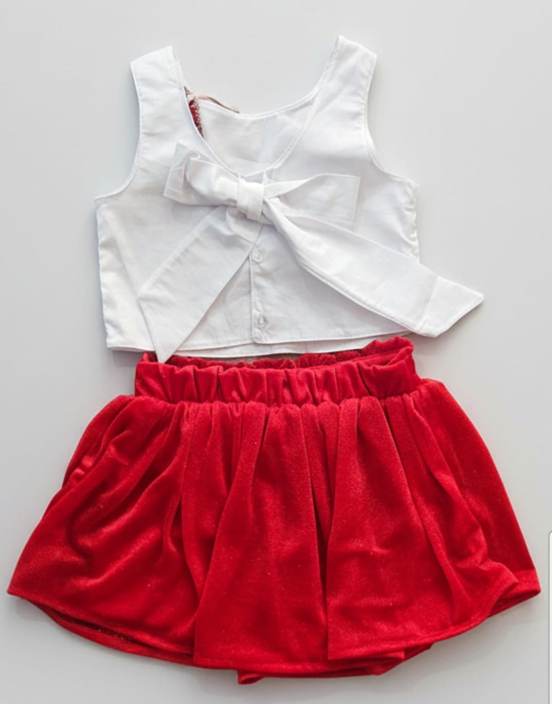 Conjunto Infantil Gabriela Aquarela Cereja – Blusa e Saia Feminina Delicada, Moderna e Confortável