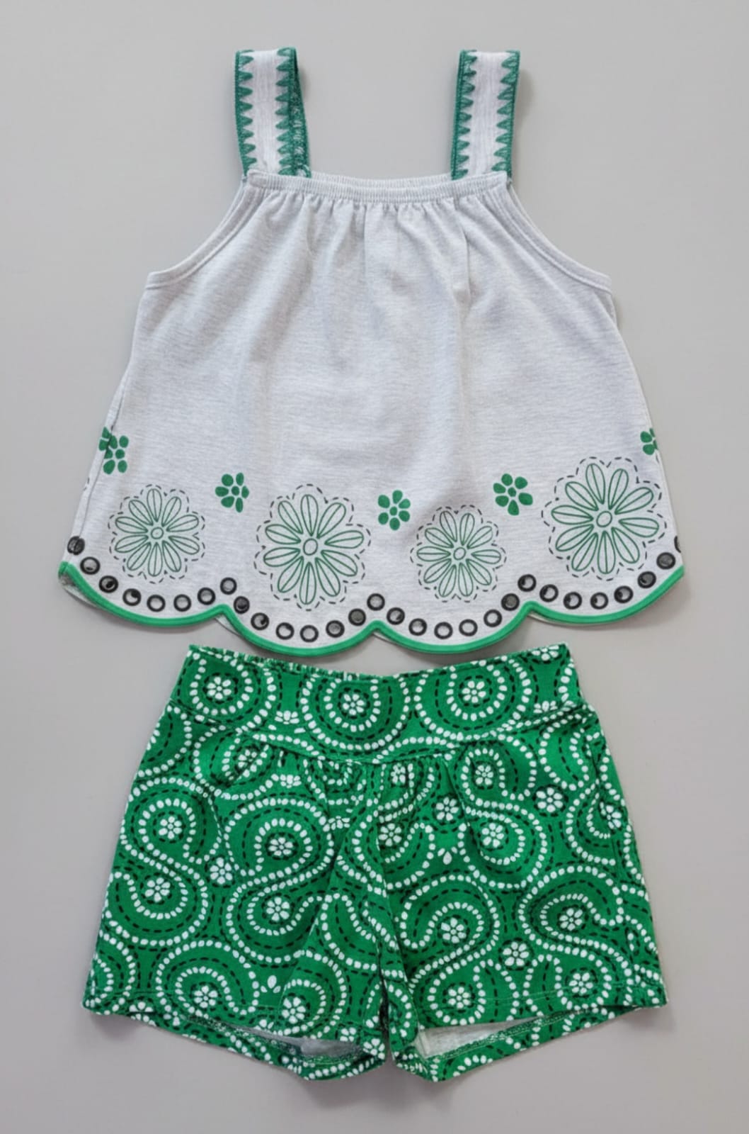 Conjunto Infantil Nanai – Blusa e Short com Bordado, Look Feminino Delicado e Confortável