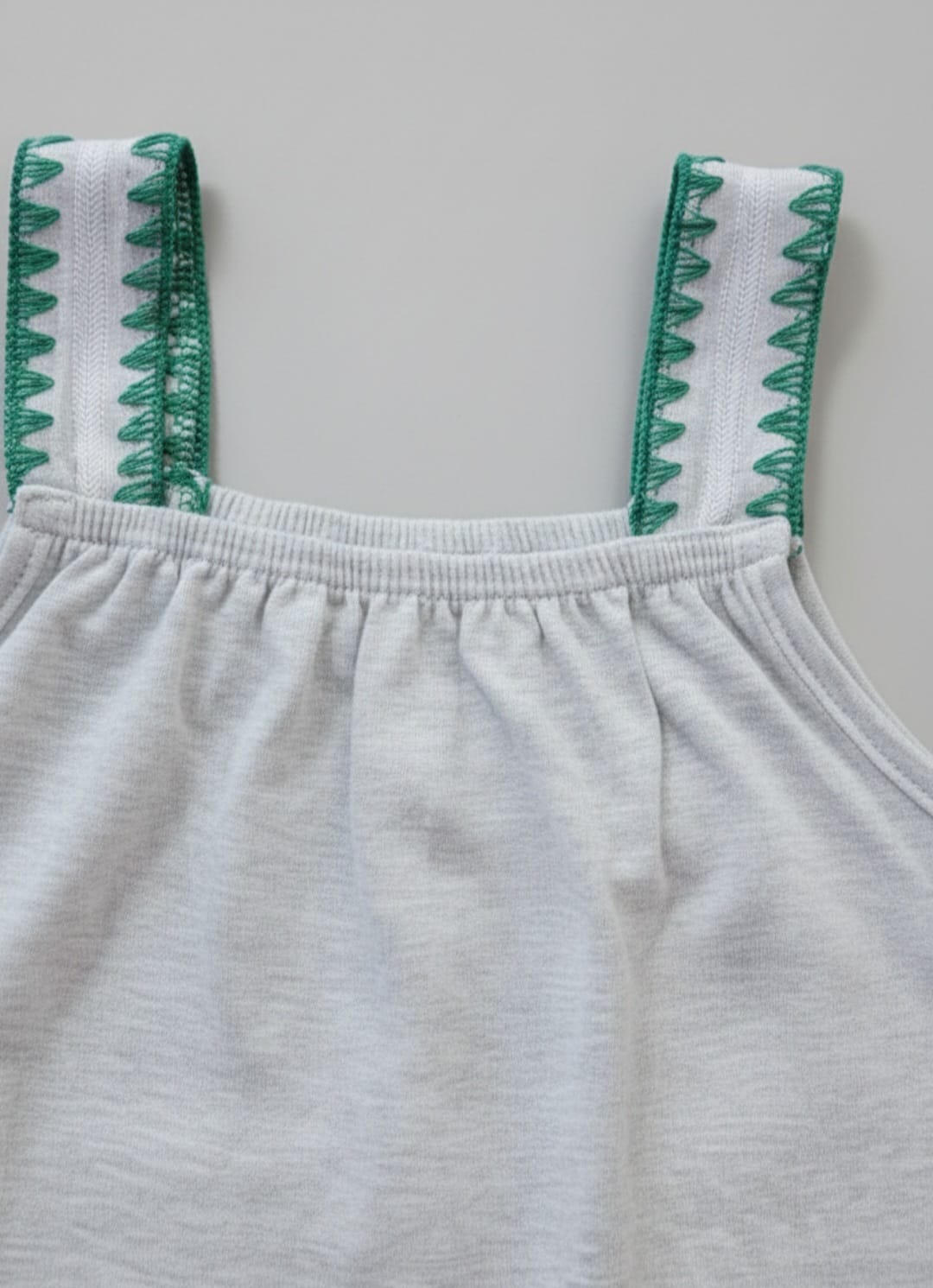 Conjunto Infantil Nanai – Blusa e Short com Bordado, Look Feminino Delicado e Confortável