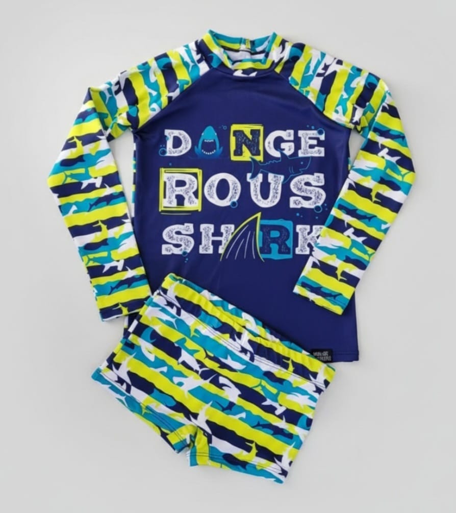 Conjunto Blusa de Proteção UV 50 e Sunga Menino