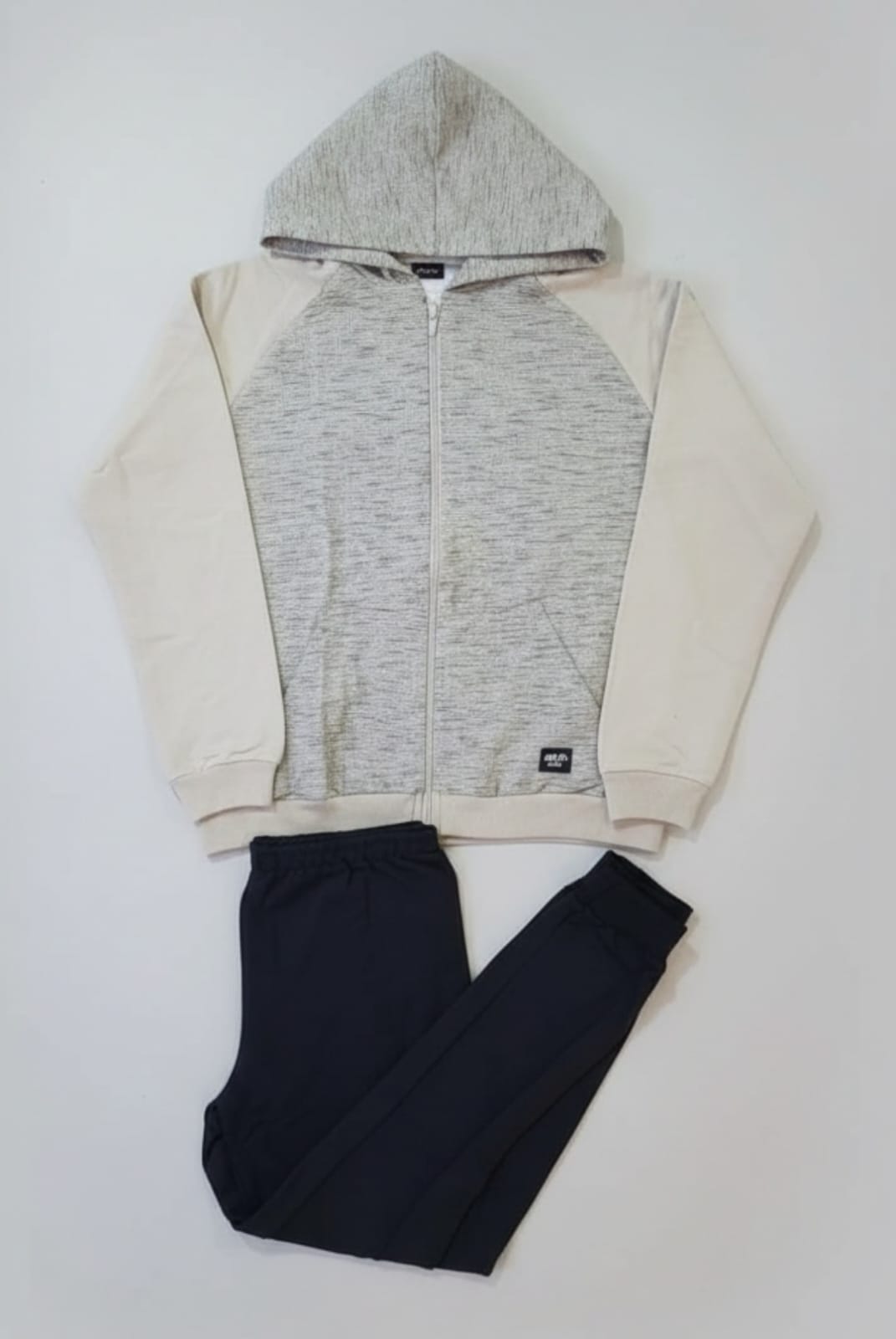 Conjunto Infantil Casual com Jaqueta com Capuz e Calça