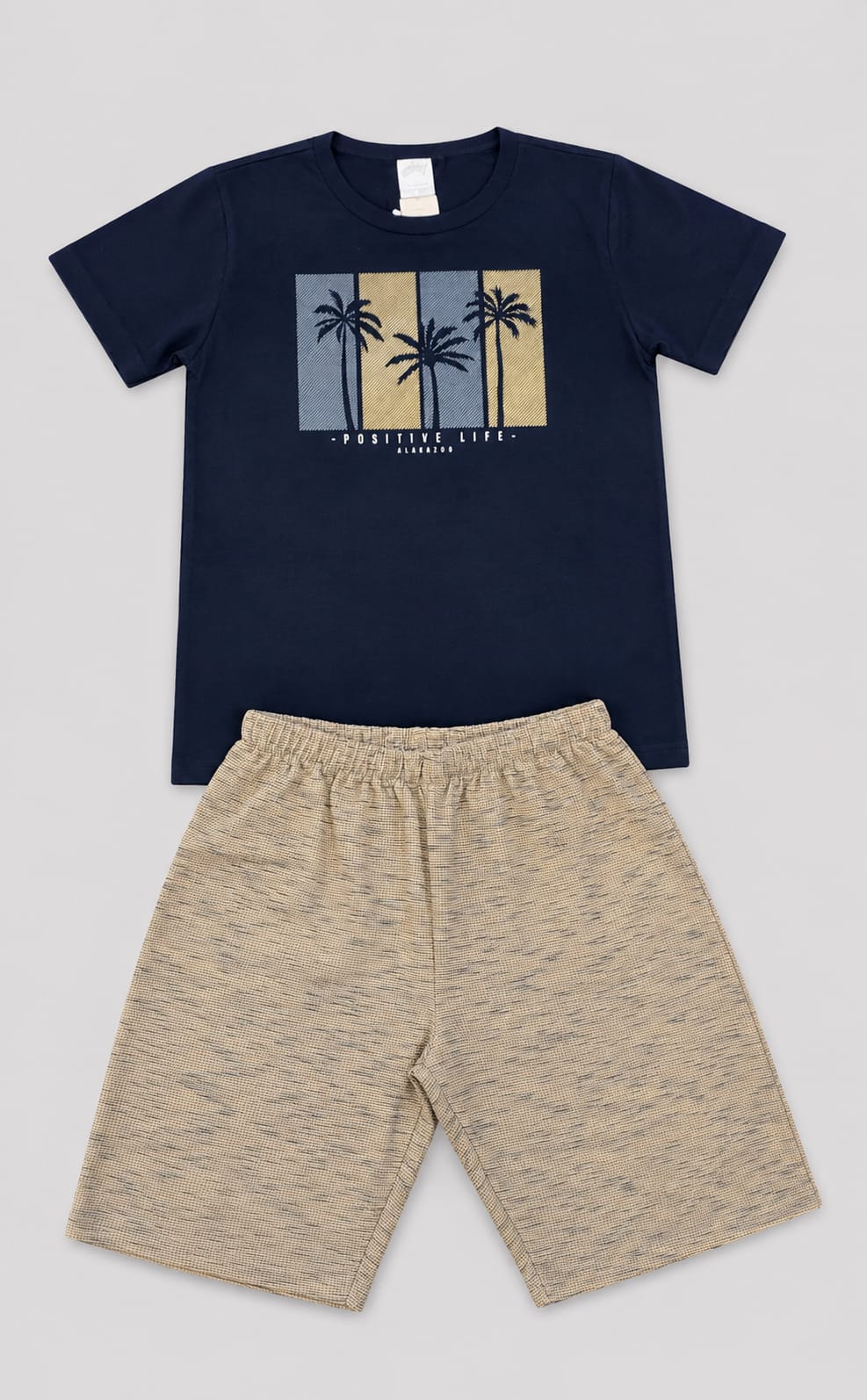 Conjunto Infantil Masculino Camiseta Meia Malha Penteada com Short em Moletom