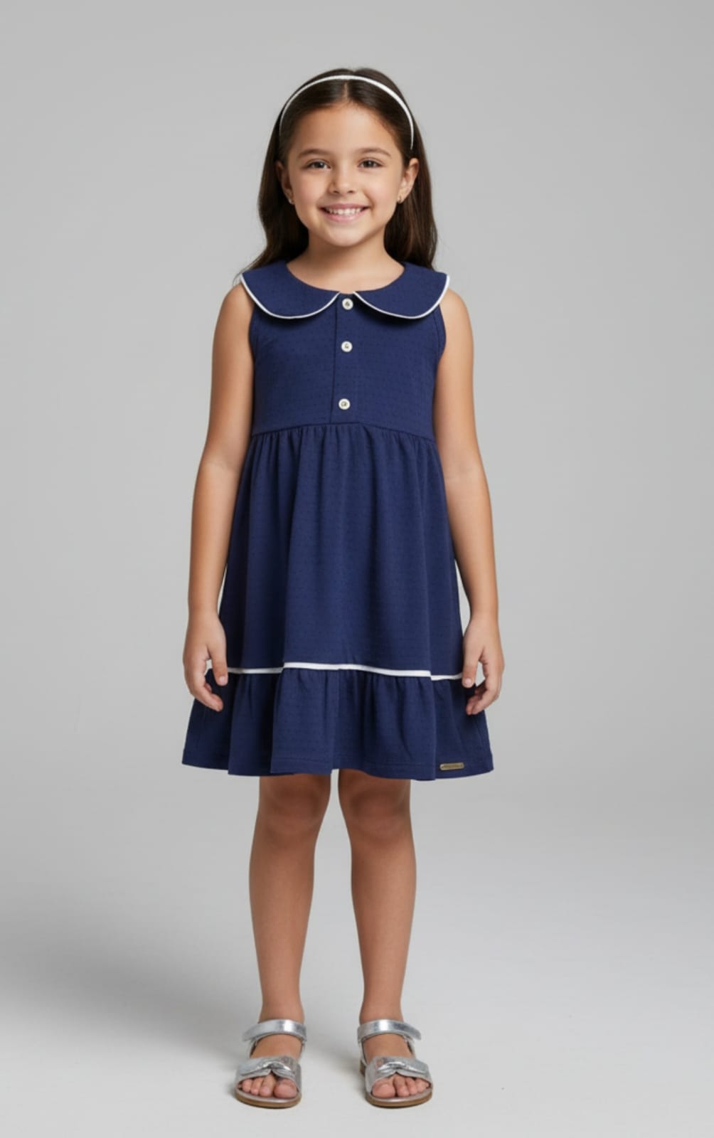 Vestido Action Infantil em Malha Nikko com Gola e Botões – Conforto, Estilo e Delicadeza para o Dia a Dia