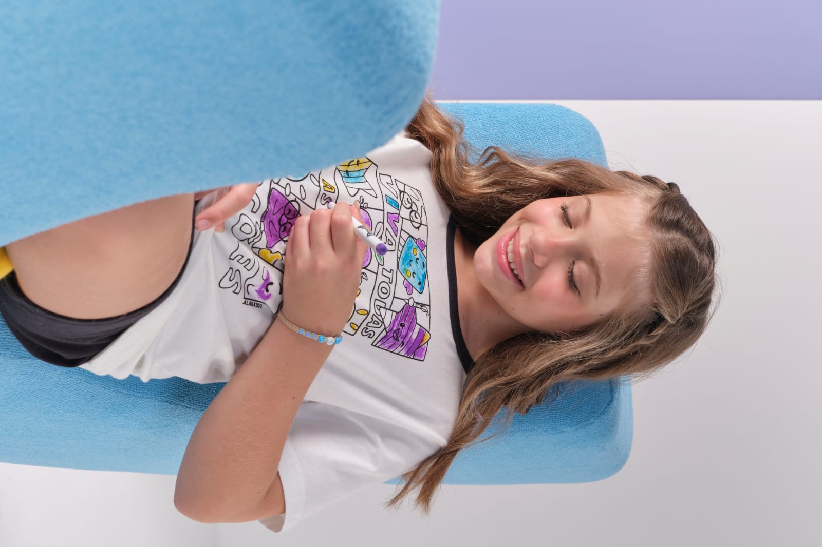Pijama Infantil Unissex para Colorir com Canetinhas Laváveis + Livro de Colorir + Adesivos