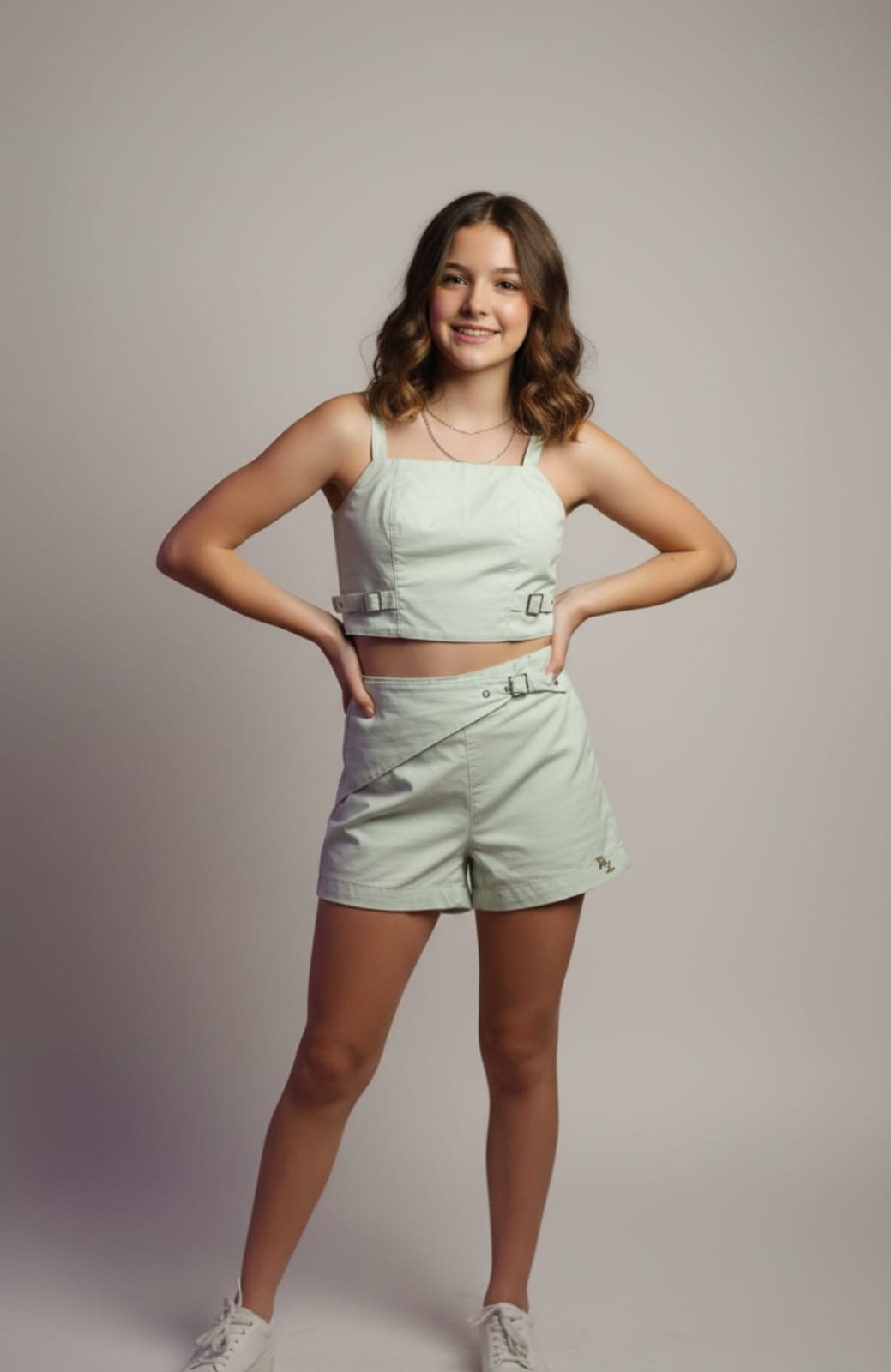 Conjunto Feminino Pink X – Cropped e Short com Fivela, Look Moderno, Confortável e Estiloso