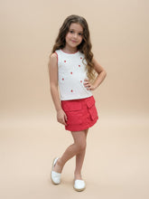 Conjunto Infantil Alakazoo Cereja – Camiseta Canelada e Saia Cargo Feminina Moderna e Confortável