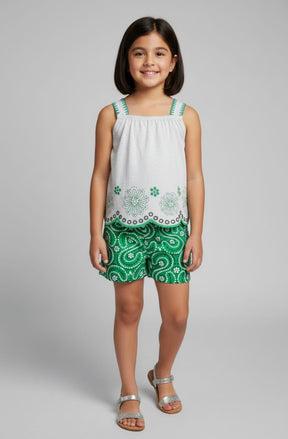 Conjunto Infantil Nanai – Blusa e Short com Bordado, Look Feminino Delicado e Confortável