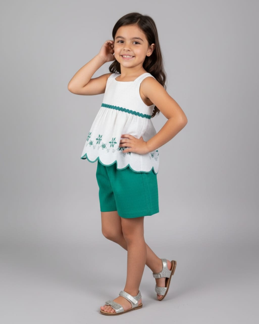 Conjunto Infantil Alakazoo Verde Glimmer – Blusa e Short Feminino Confortável, Moderno e Brilhante