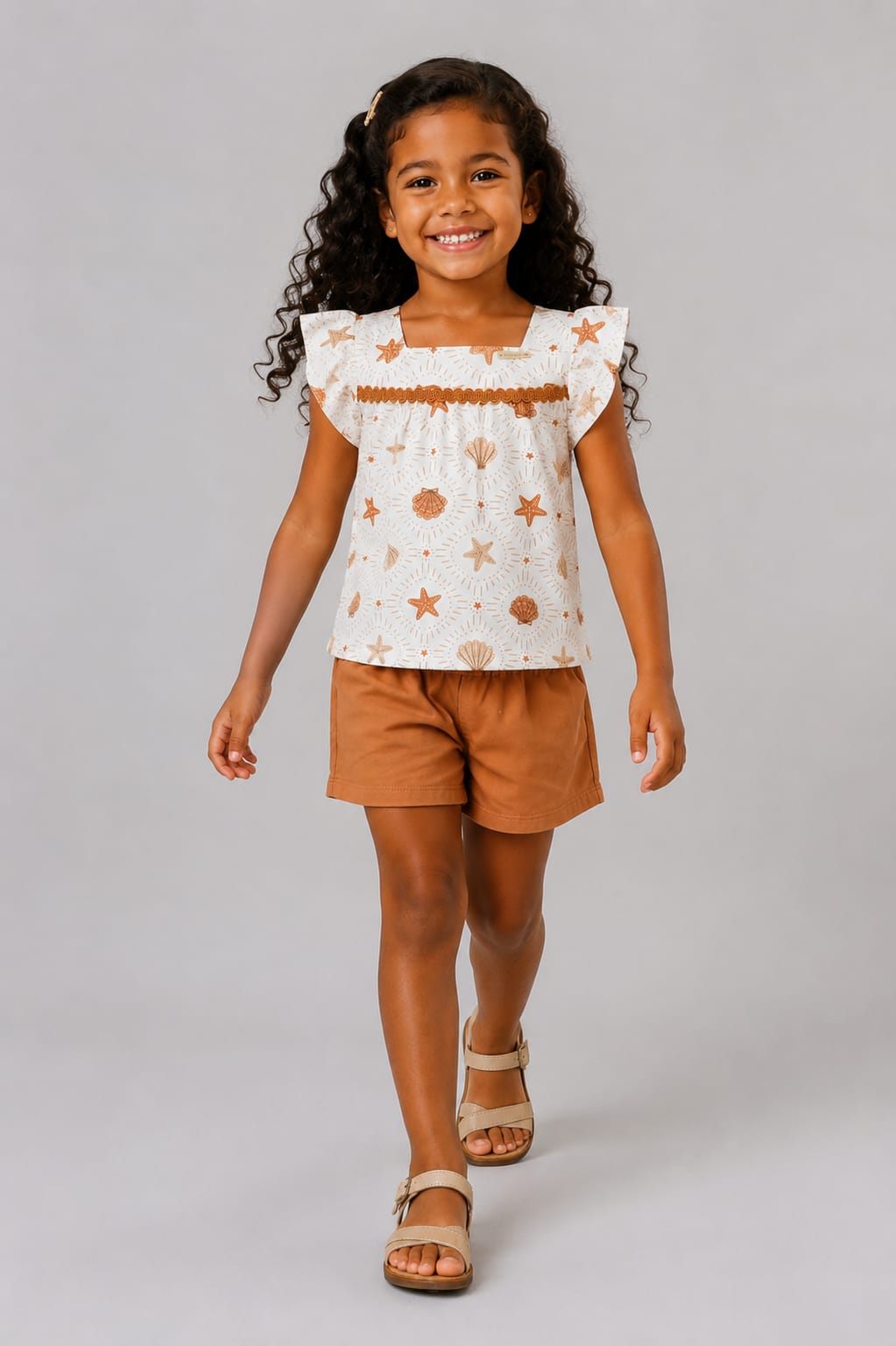 Conjunto Infantil Feminino Blusa em Malha Nikko com Short em Moletom Estampa Marinha