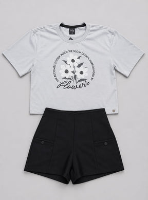 Conjunto Infantil Feminino Blusa em Meia Malha Penteada e Short em Malha Diagonal