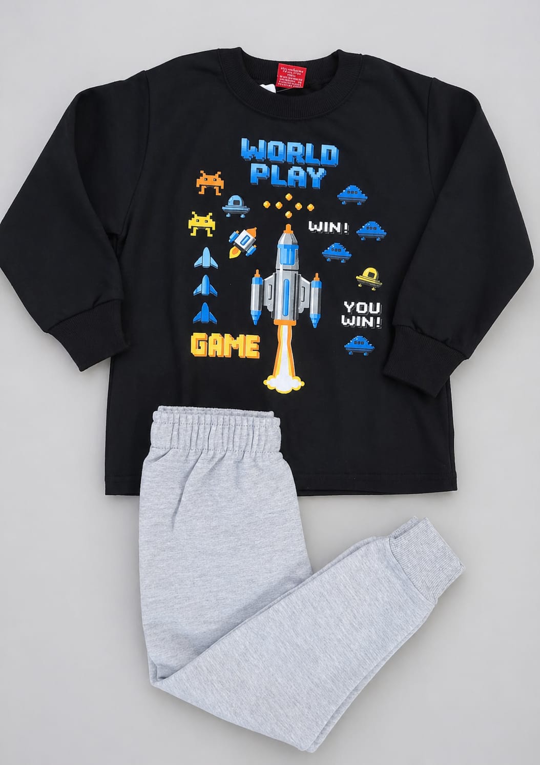 Conjunto Infantil Moletom “World Play” – Conforto e Estilo para o Dia a Dia