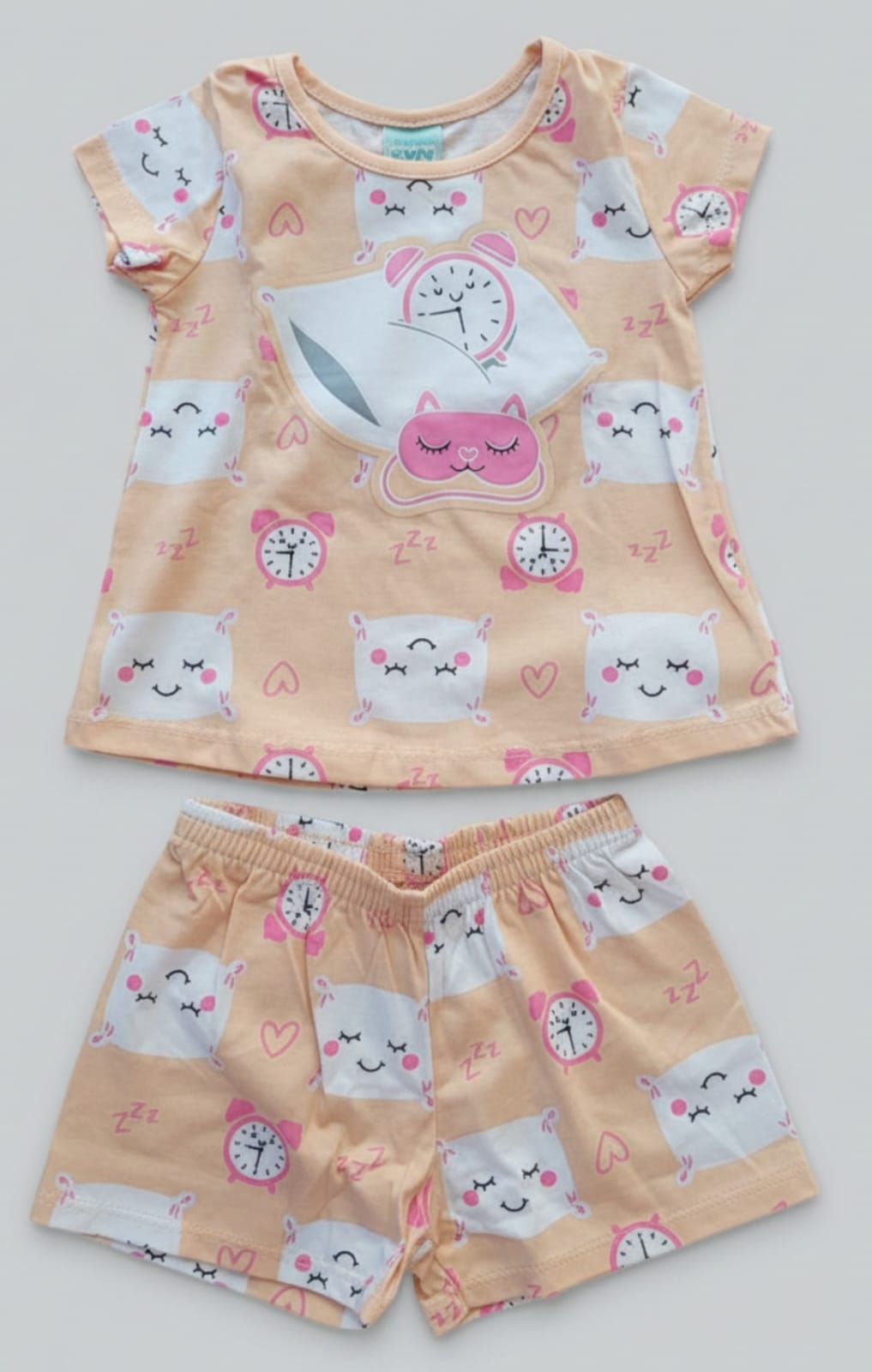 Pijama Laranja Aquarela Brilha no Escuro – Conforto 100% Algodão e Magia na Hora de Dormir