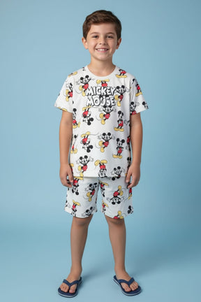 Pijama Mickey Mouse Brilha no Escuro – Conforto e Magia para Noites Mais Divertidas