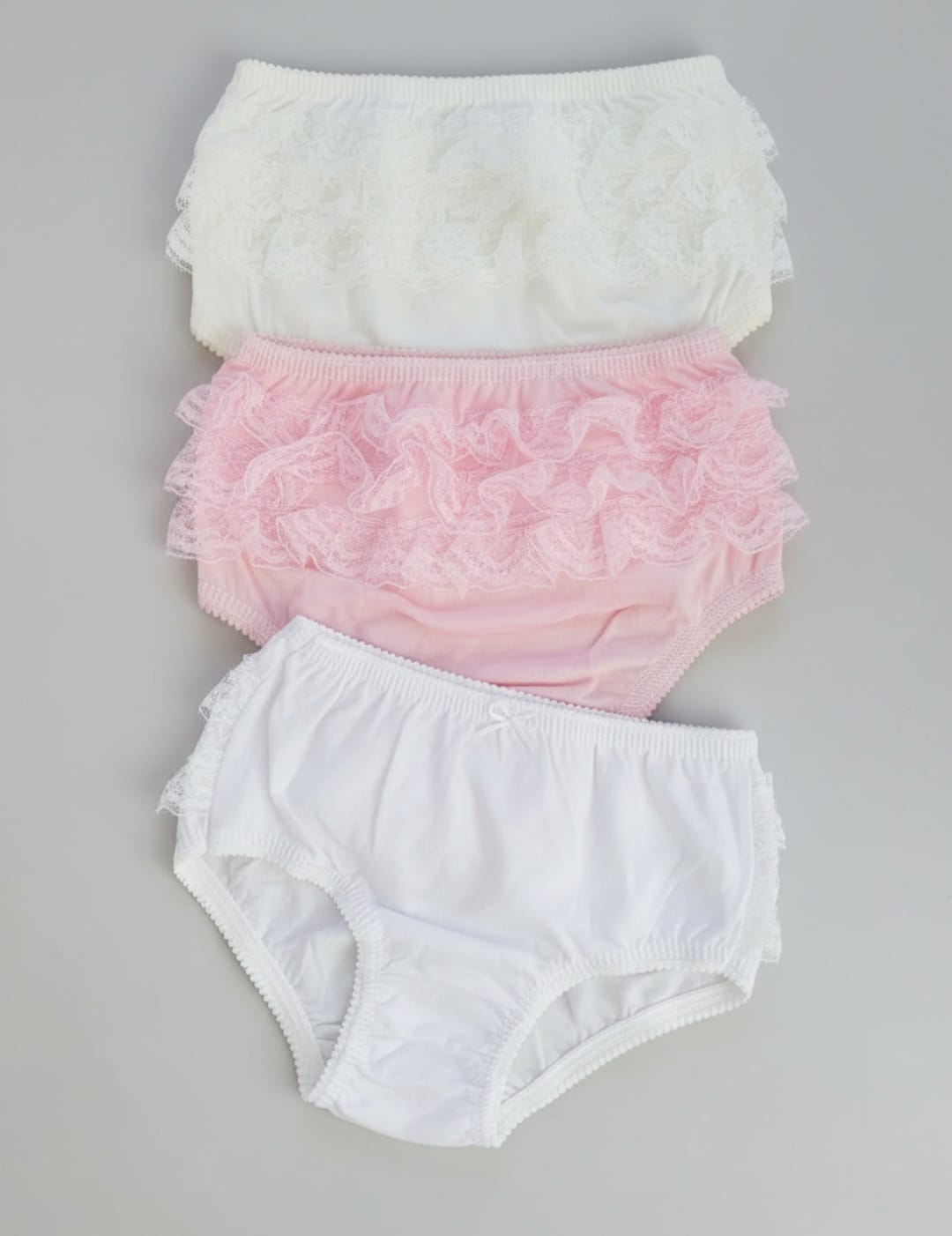 Calcinha Bebê Rica Cores Tapa Fralda 100% Algodão – Kit com 3 - Conforto, Delicadeza e Estilo para o Dia a Dia do Bebê