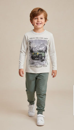 Conjunto de Moletom Jeep Menino Infantil: Conforto, Estilo e Proteção para o Dia a Dia